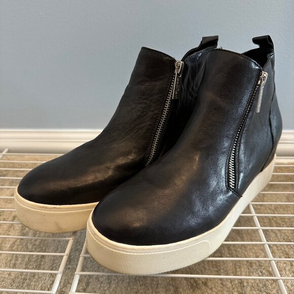 J/Slides Women's Sky Almond Toe Leather Sneaker Booties 9M - Picture 2 of 4